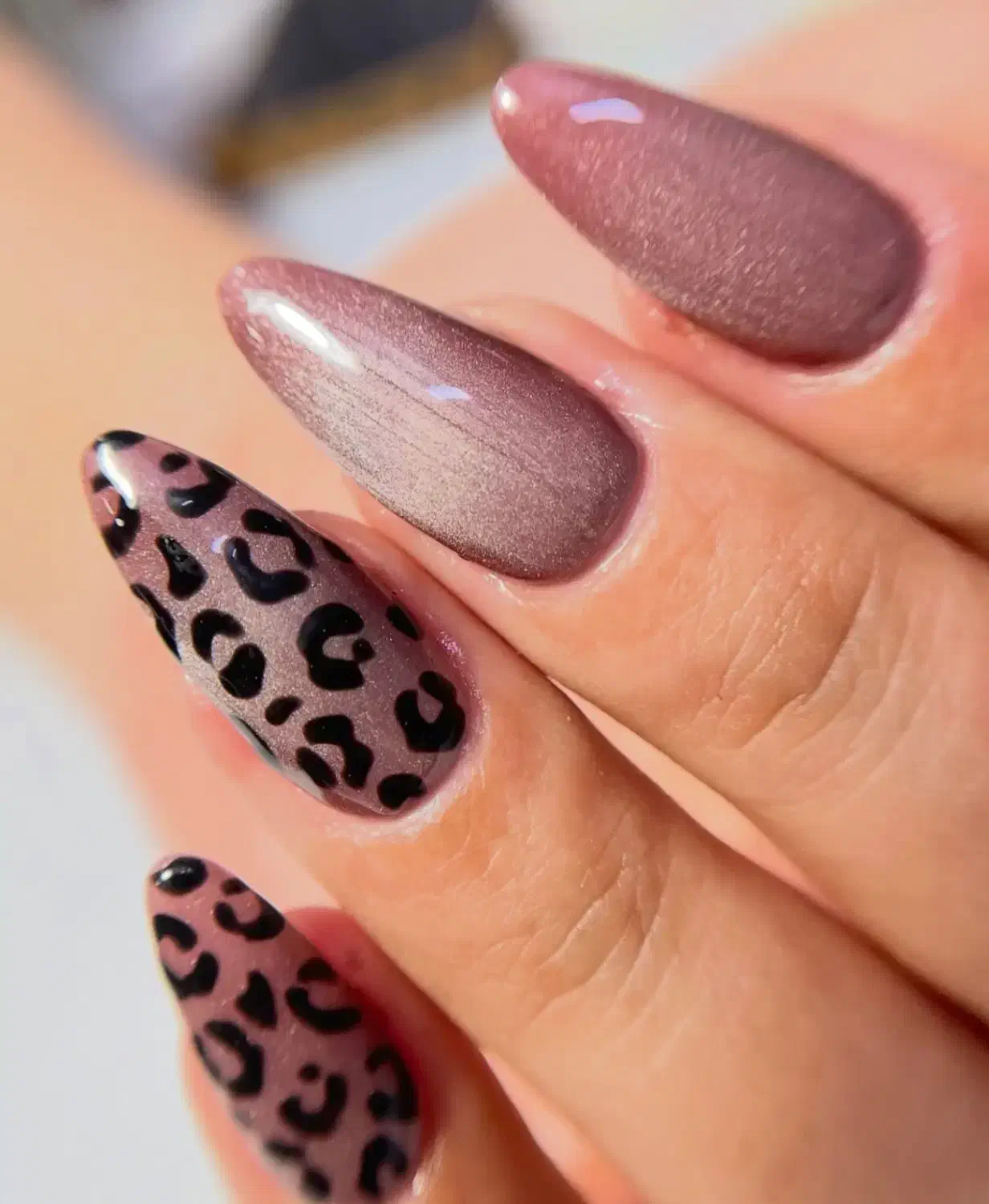 نیازمند ناخنکار|آرایشگاه و سالن‌های زیبایی|سیرجان, |دیوار