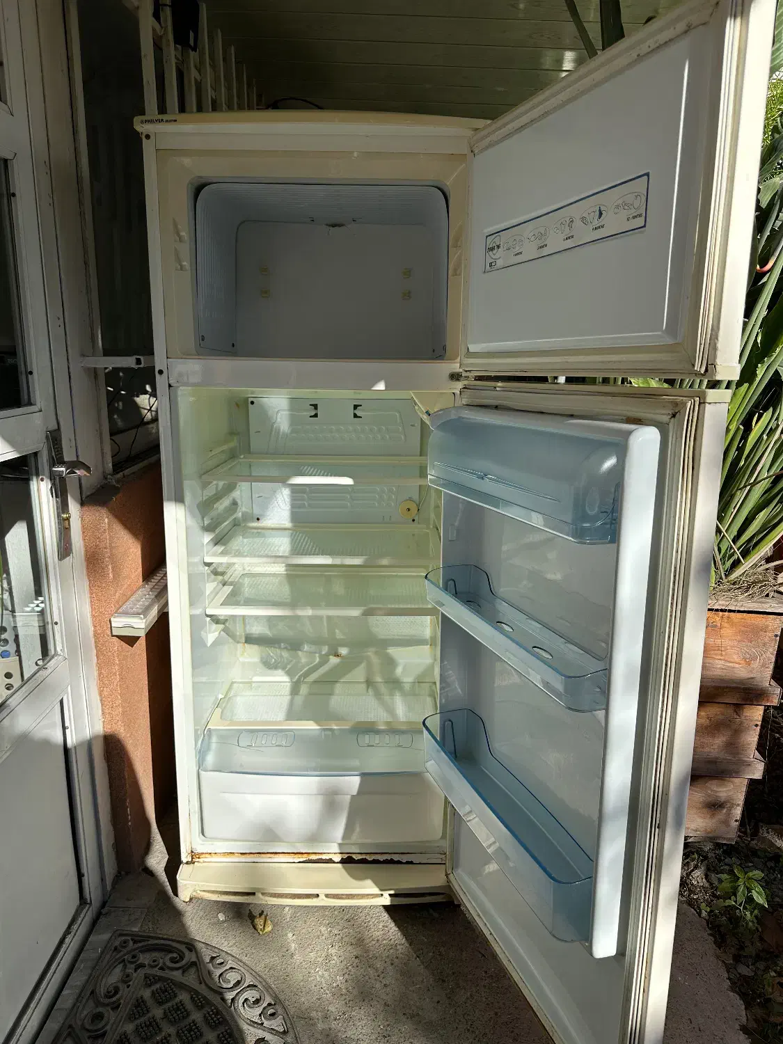 یخچال فریزر‌|یخچال و فریزر|فریدون‌کنار, |دیوار