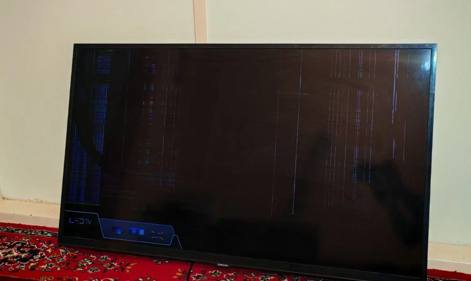 تلویزیون LED شکسته سامسونگ 40 اینچ|تلویزیون و پروژکتور|تهران, صاحب الزمان|دیوار