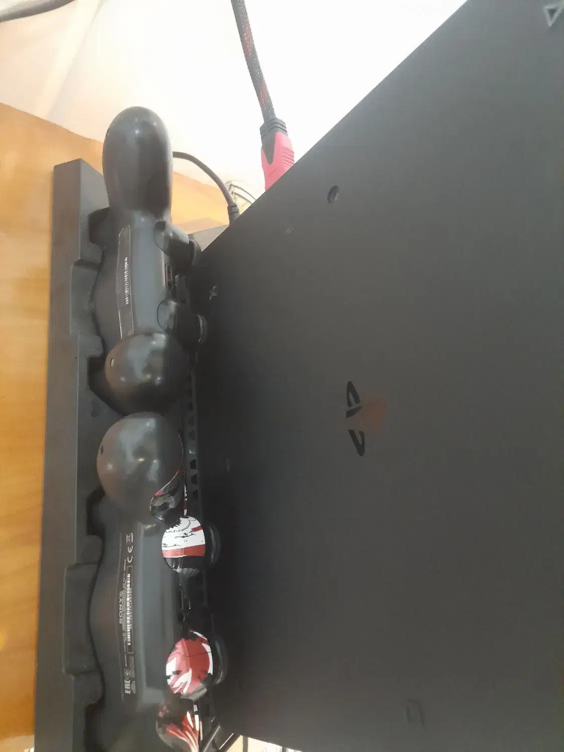 پی اس فور|کنسول، بازی ویدئویی و آنلاین|شیرین‌سو, |دیوار