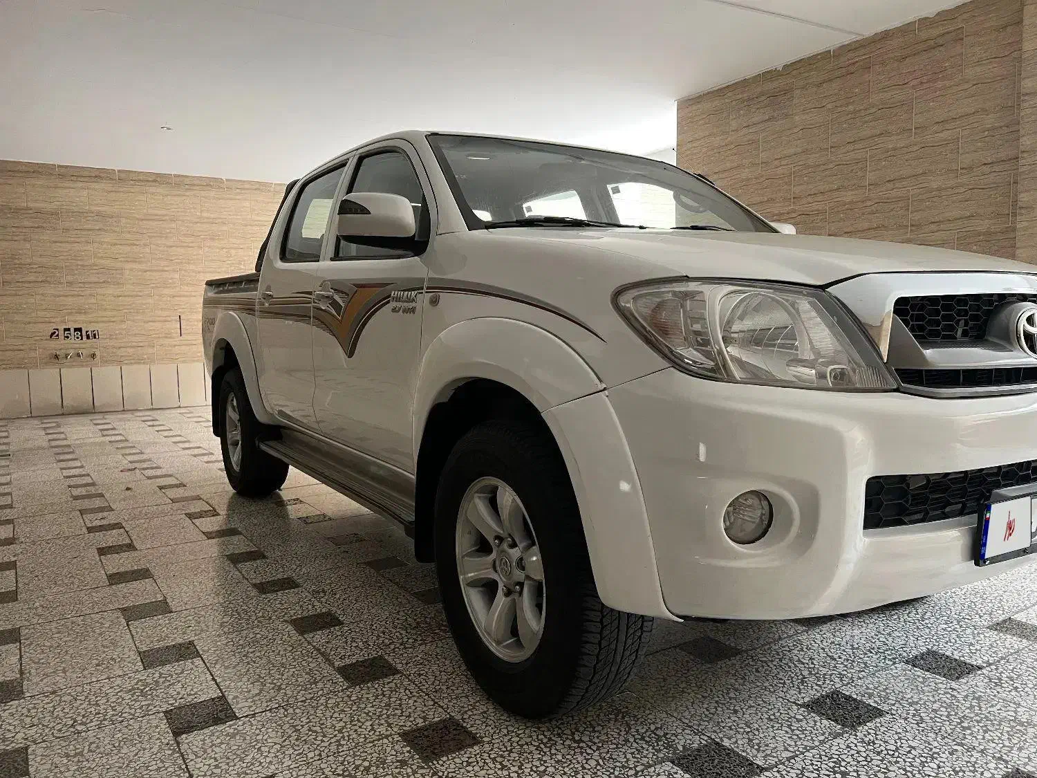 هایلوکس ۲۰۱۰ بلند تمیز|خودرو سواری و وانت|مشهد, نیروی هوایی|دیوار