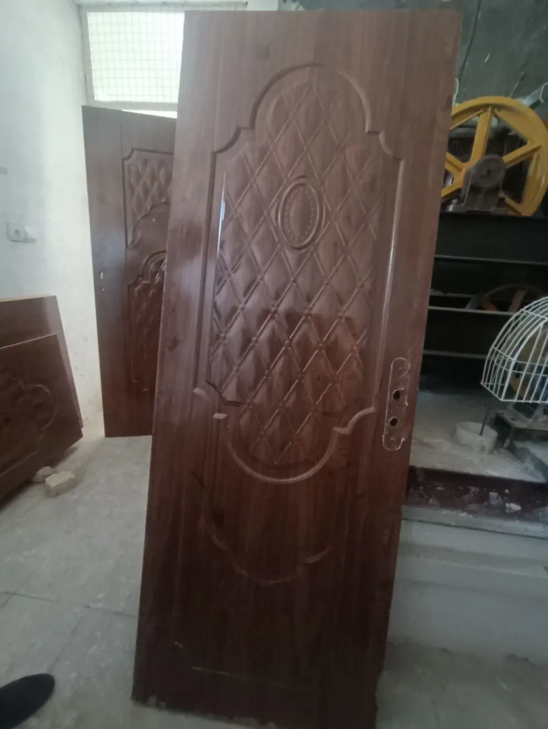 درب اتاقی وسرویس|مصالح و تجهیزات ساختمان|سیرجان, |دیوار