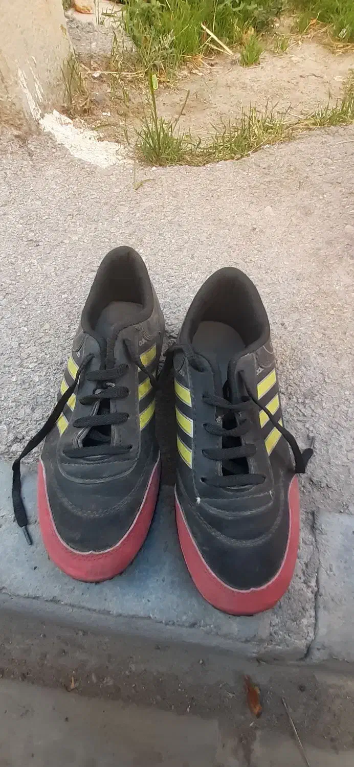 کفش فوتبال، روی چمن|ورزشهای توپی|اردبیل, |دیوار