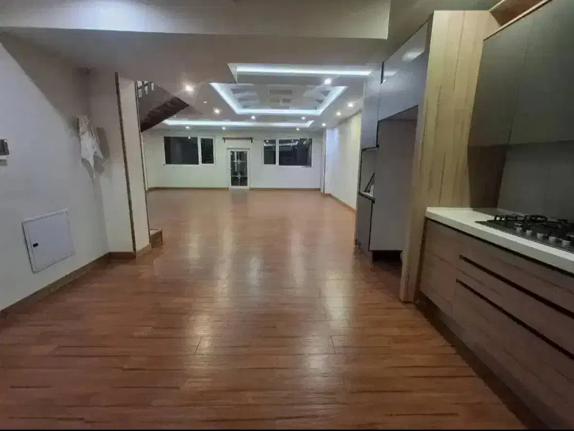 ۲۷۰ متر/دوبلکس/روف/حیاط/دربست یا جداگانه|اجارهٔ خانه و ویلا|پردیس, فاز ۳|دیوار