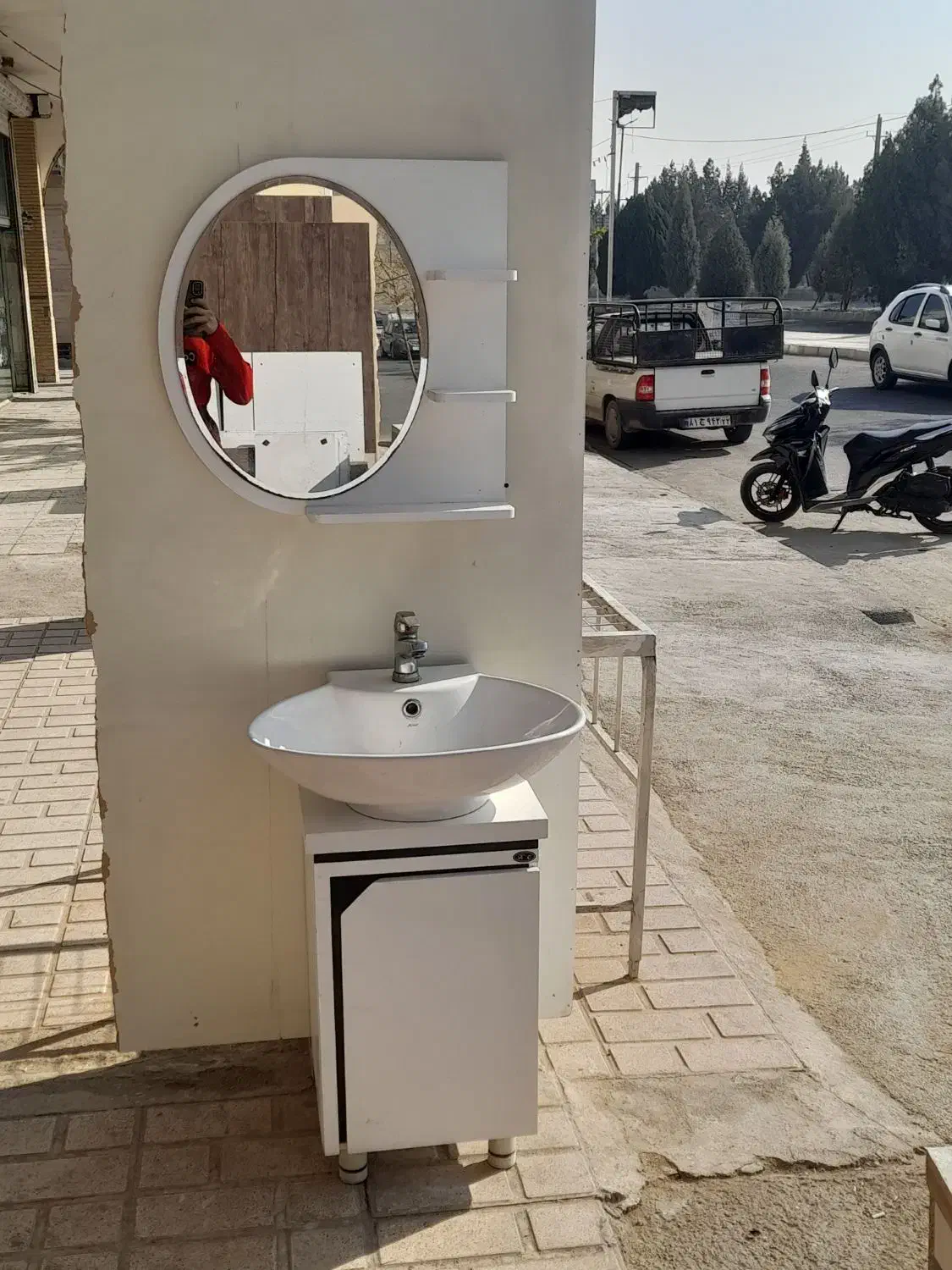 روشویی و کمد پی وی سی و اینه|لوازم سرویس بهداشتی|پیشوا, |دیوار