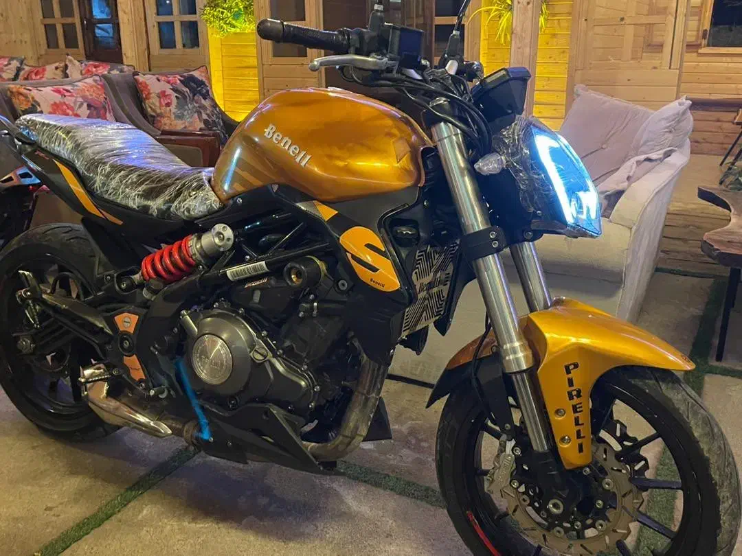 بنلی ۱۴۰۰|موتورسیکلت|گرگان, |دیوار