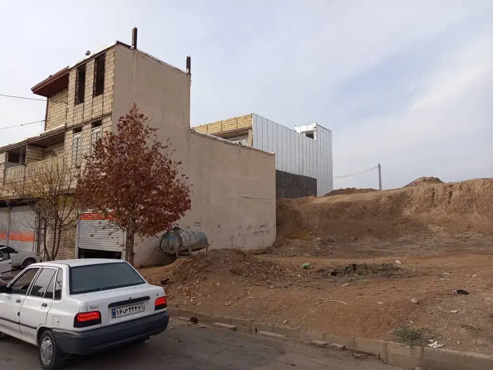 زمین بفروش میرسددر دوره چگنیخولیعصرتجاری مسکونی|فروش زمین و ملک کلنگی|چگنی, |دیوار