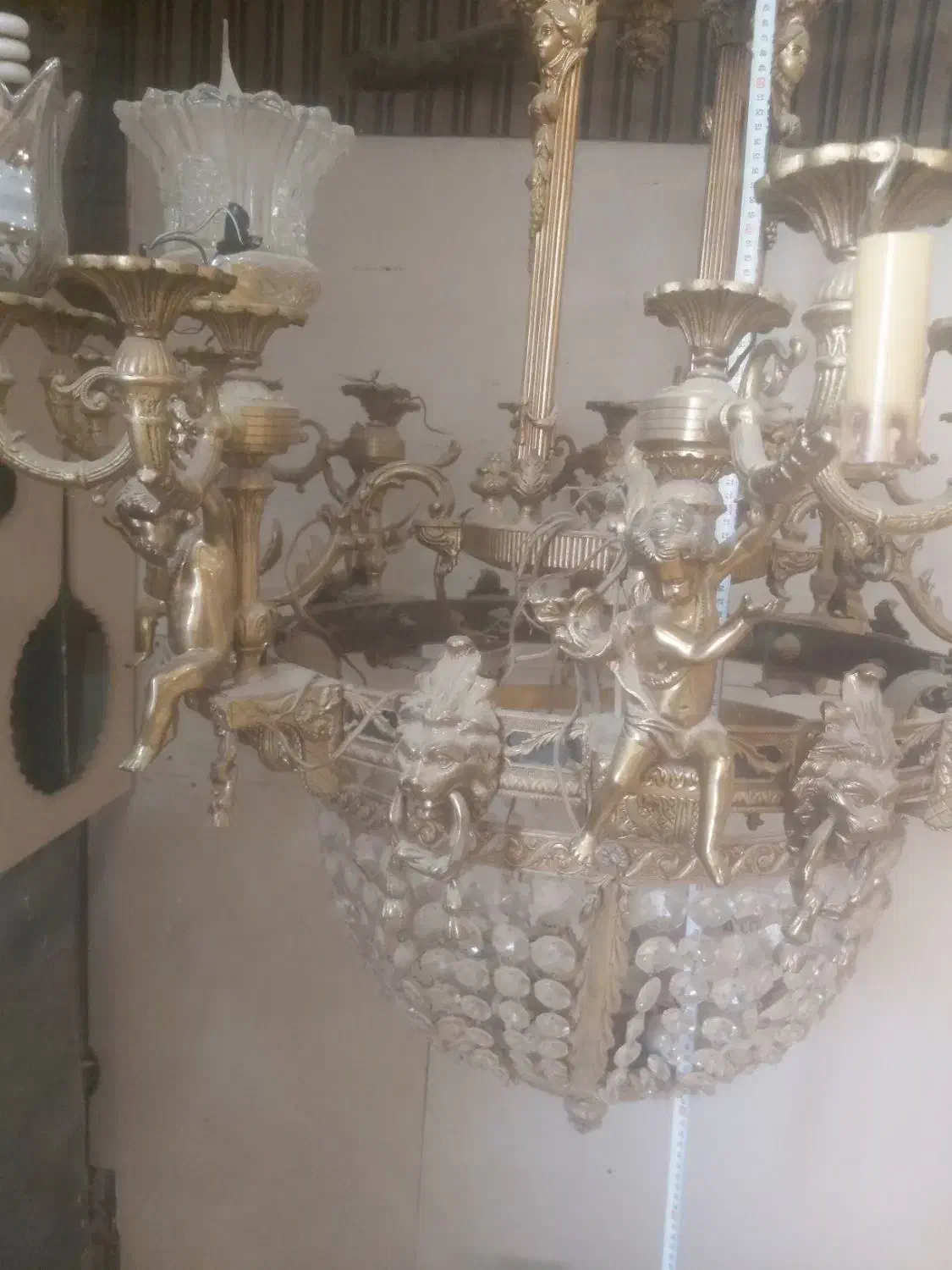 لوستر برنز  عتیقه و آنتیک دست ساز ایتالیایی ۲۴شاخه|لوستر و چراغ آویز|جاجرود, |دیوار