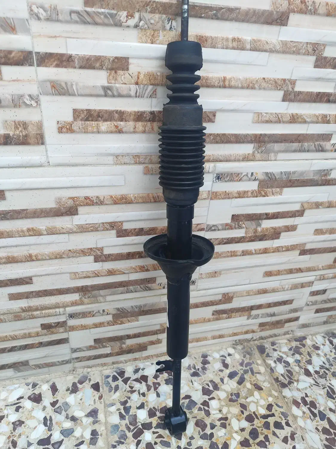 کمک عقب|قطعات یدکی و لوازم جانبی|بندر انزلی, گمرک|دیوار