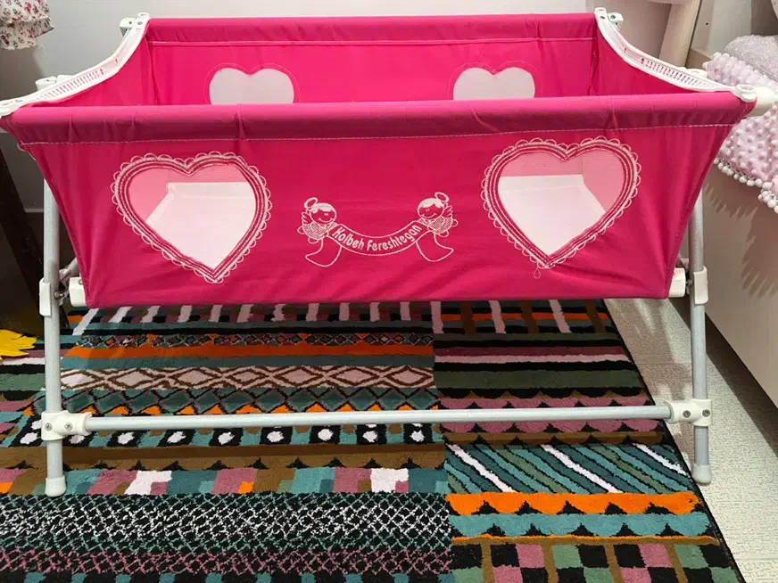 گهواره|تخت و صندلی بچه|قم, پردیسان|دیوار