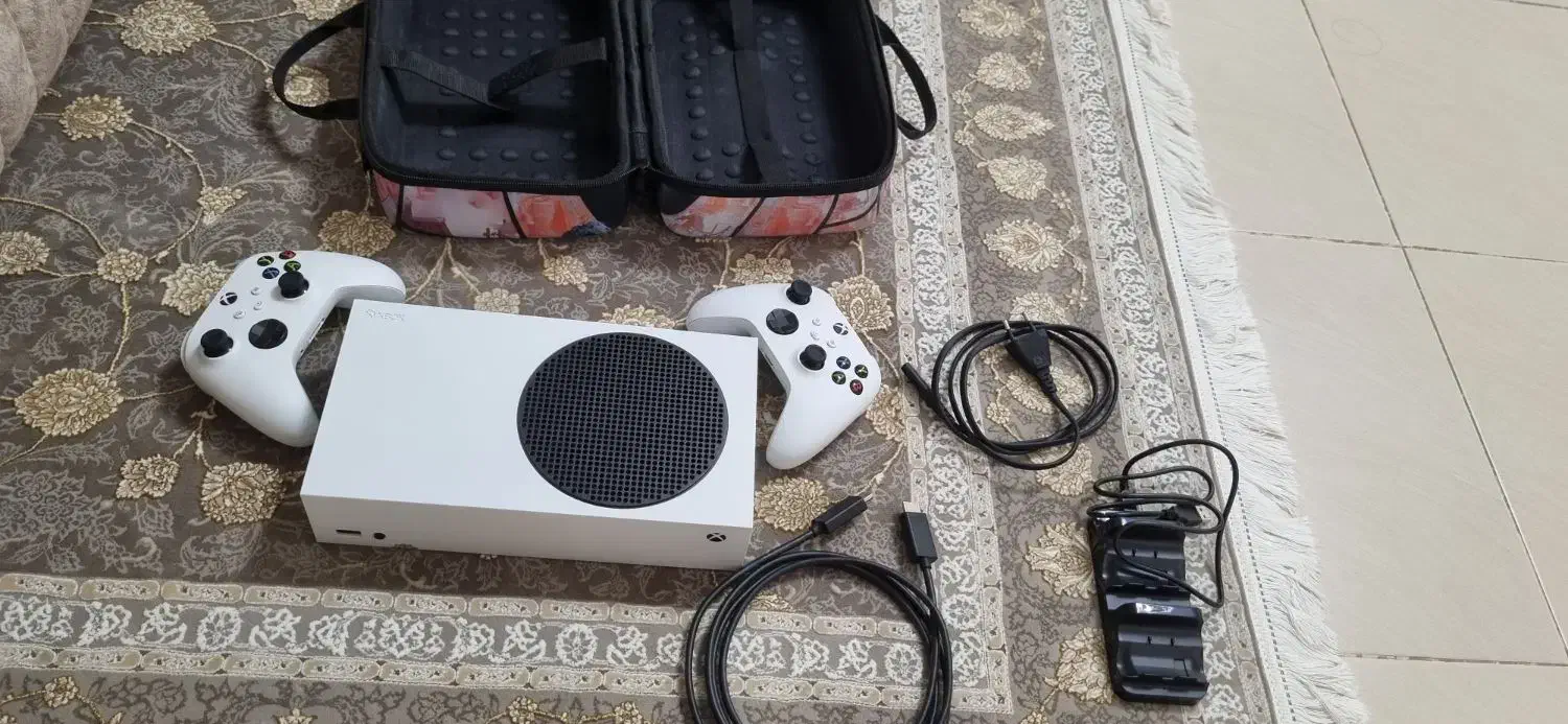 دستگاه xbox serie s|کنسول، بازی ویدئویی و آنلاین|تهران, فردوسی|دیوار