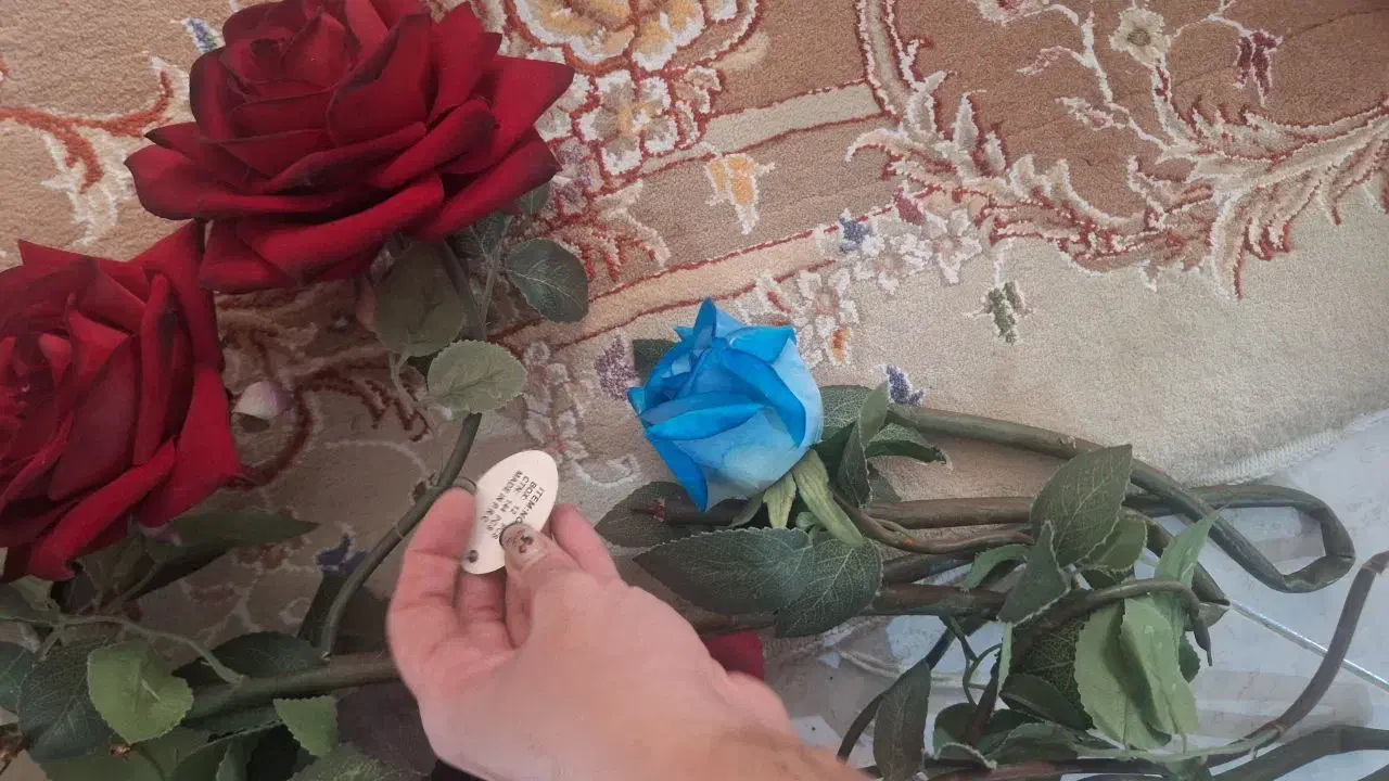 شاخه گل|گل مصنوعی|فردیس, فردیس|دیوار