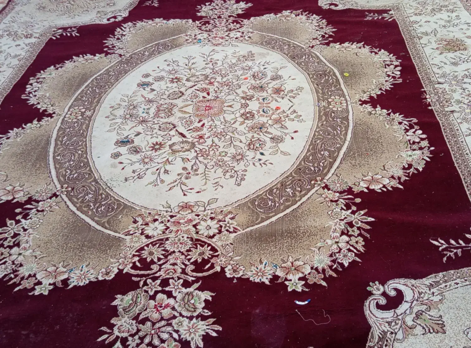 قالی|فرش|اهواز, کوی علوی|دیوار