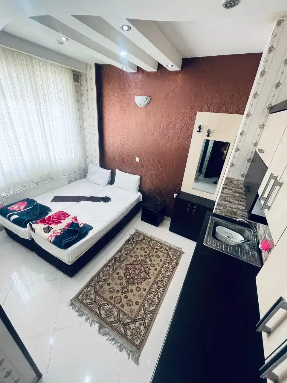 هتل آپارتمان آسمان هشتم|اجارهٔ کوتاه‌مدت آپارتمان و سوئیت|مشهد, دانش|دیوار
