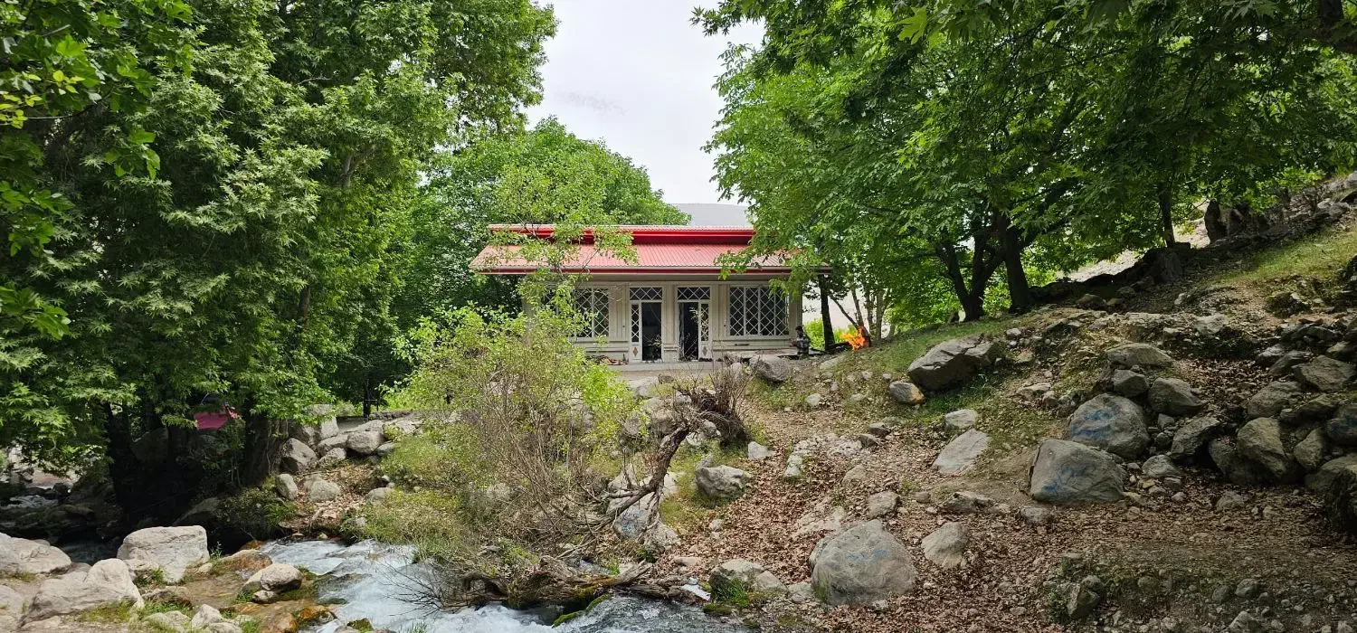 اجاره ویلا باغ در بهترین لوکیشن شیوند|اجارهٔ کوتاه‌مدت ویلا و باغ|دزپارت, |دیوار