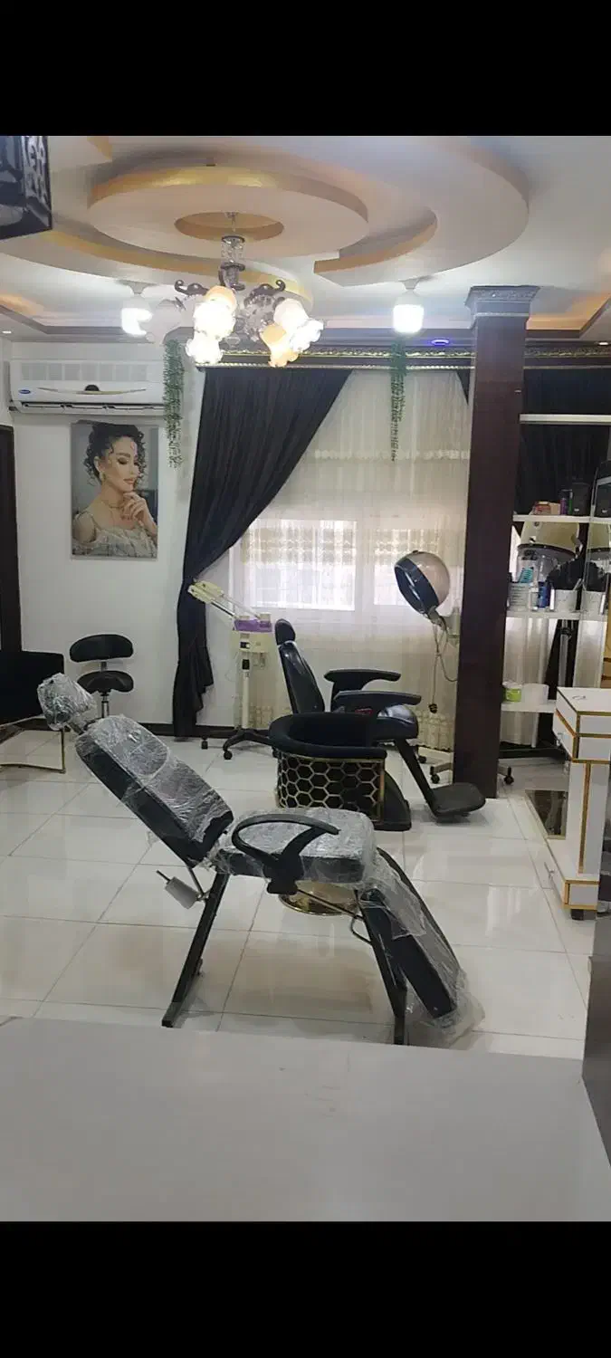 اجاره سالن زیبایی بانوان|اجارهٔ مغازه و غرفه|بم, |دیوار