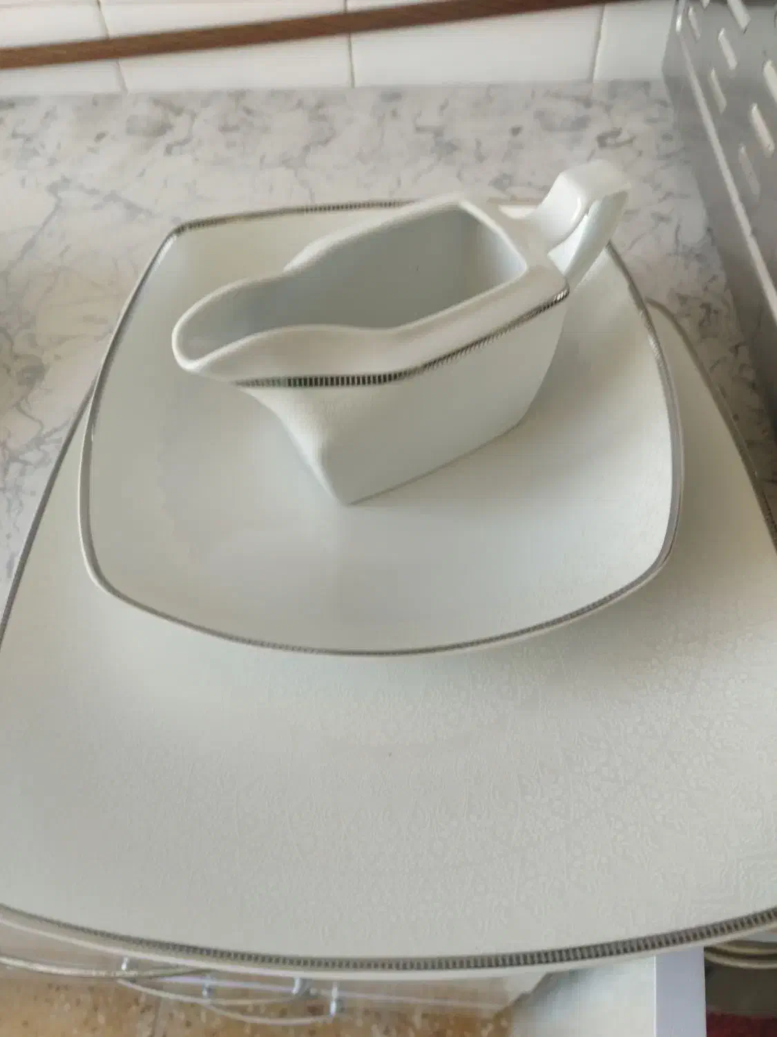 چینی لورین چینی|ظروف سرو و پذیرایی|پاکدشت, پارچین|دیوار