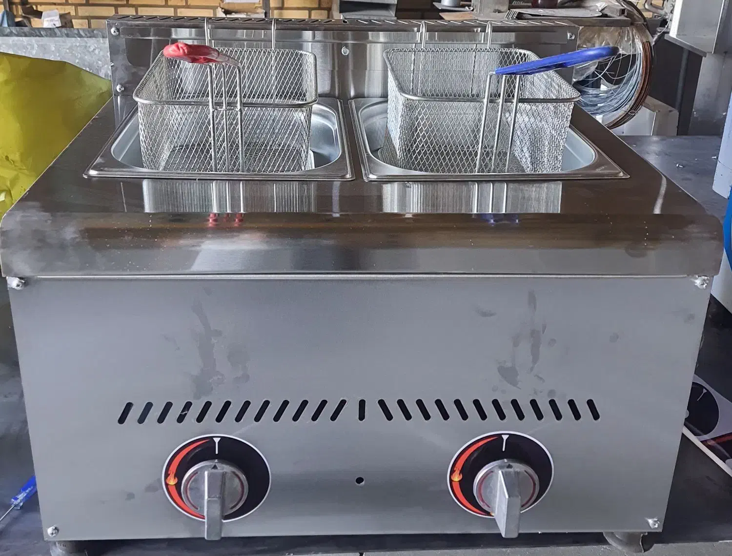 فر ریلی پیتزا دیسپلی سرخ کن تاپینگ خمیر گیر اجاق|کافیشاپ و رستوران|مشهد, ملکآباد|دیوار