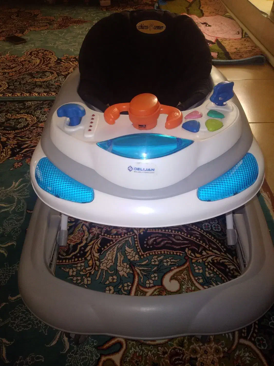 روروک و کریر|کالسکه و لوازم جانبی|کهریزک, |دیوار