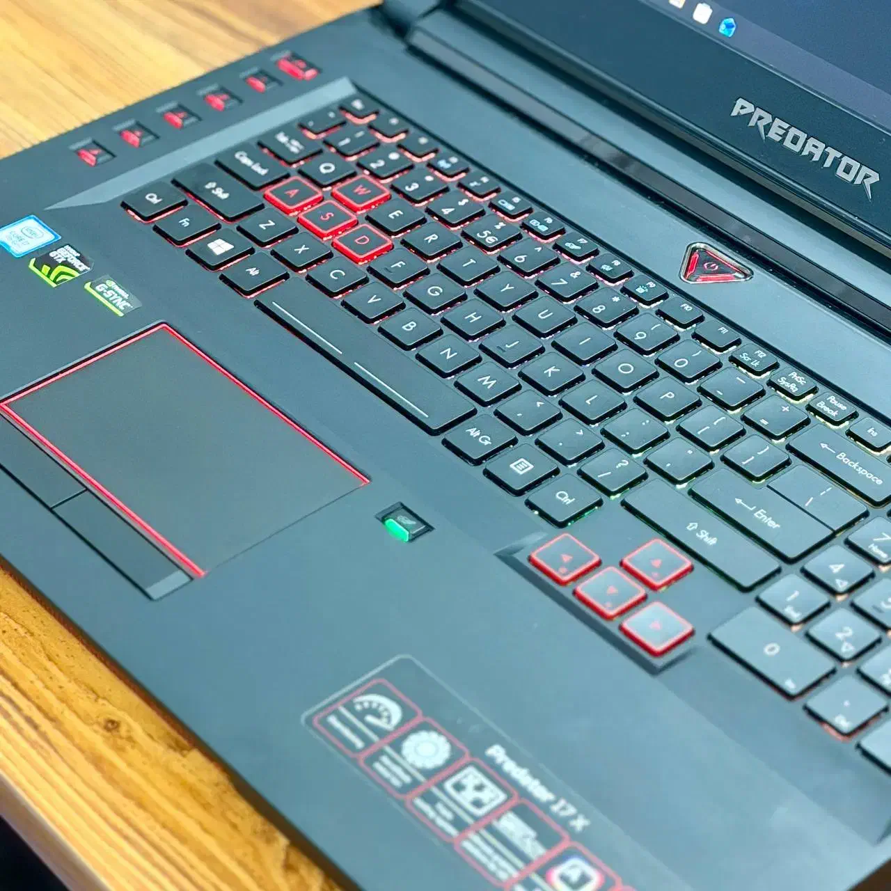 لپتاپ Acer Predator 17X هفده اینچ GTX1080|رایانه همراه|شیراز, ملاصدرا|دیوار