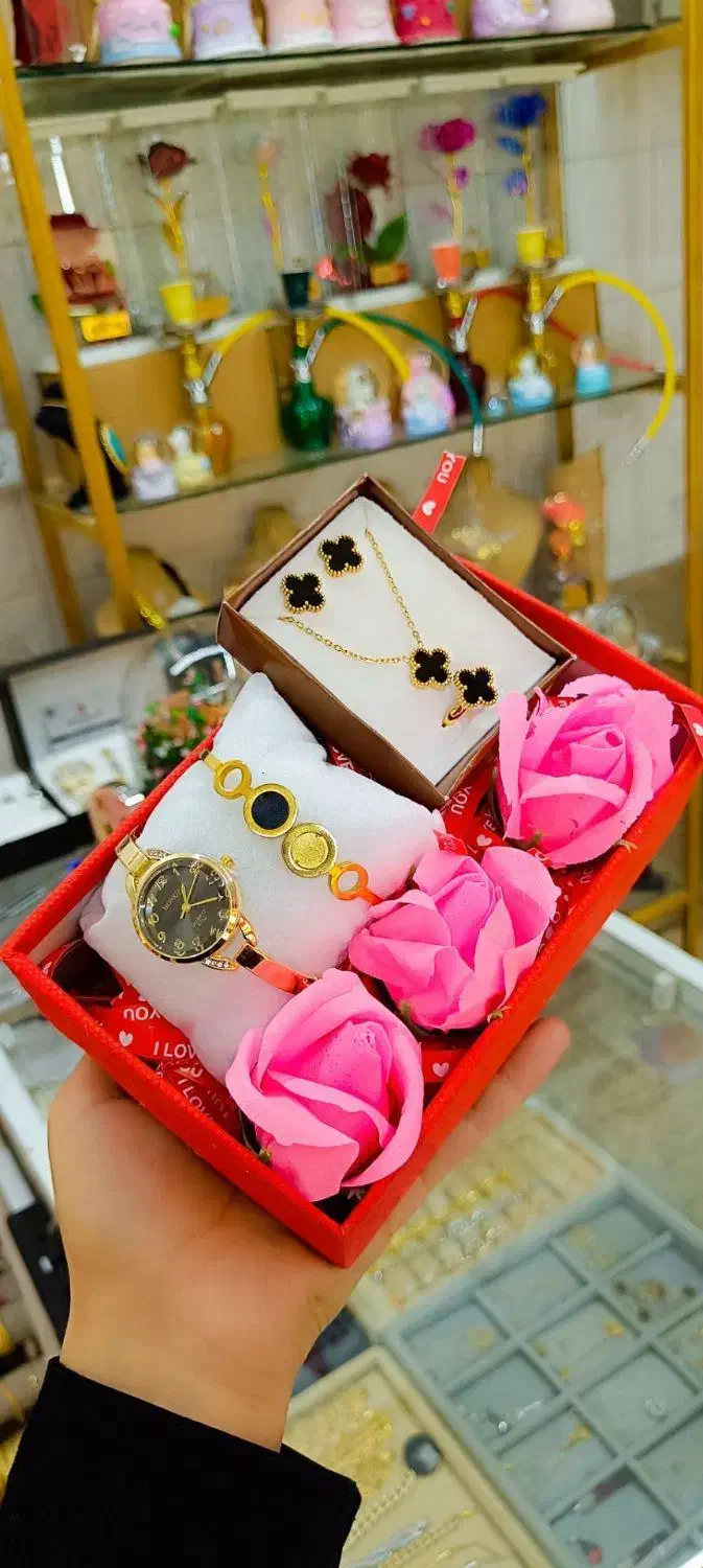 پک های ویژه روز زن|ساعت|یزد, |دیوار