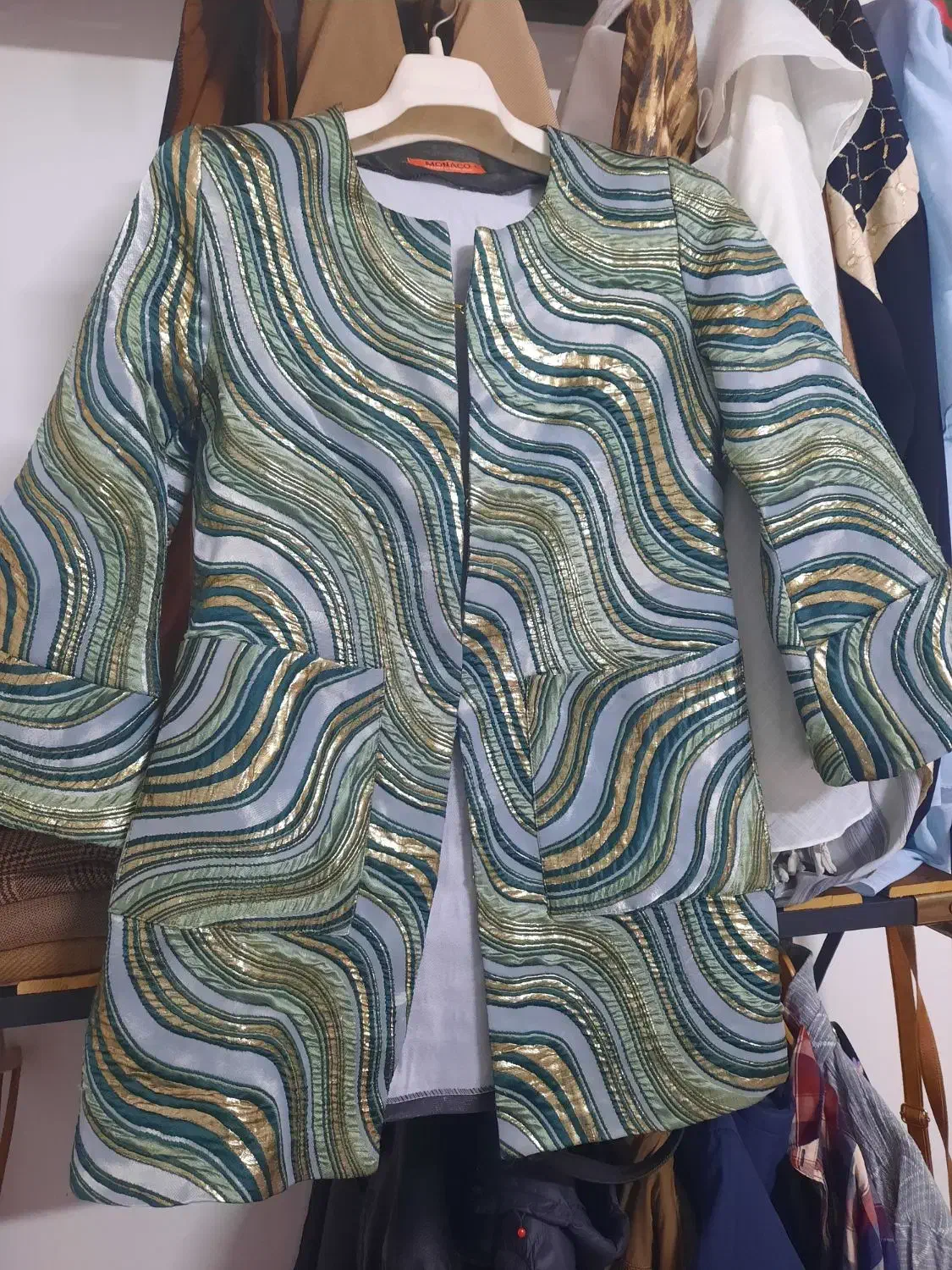 مانتو|لباس|بروجرد, |دیوار