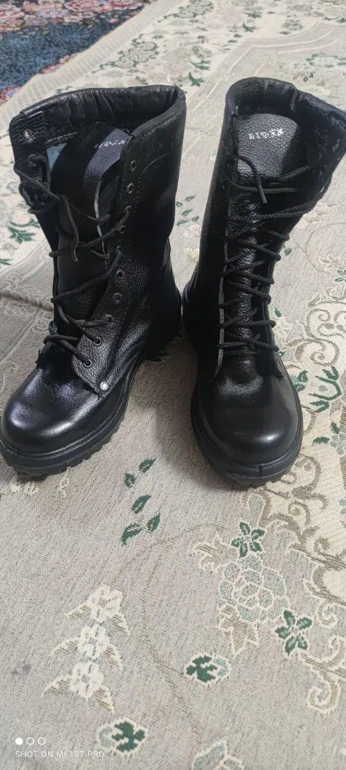 پوتین سربازی.بسیار تمیز و شیک.|کیف، کفش، کمربند|شیراز, شهرک ایثار|دیوار