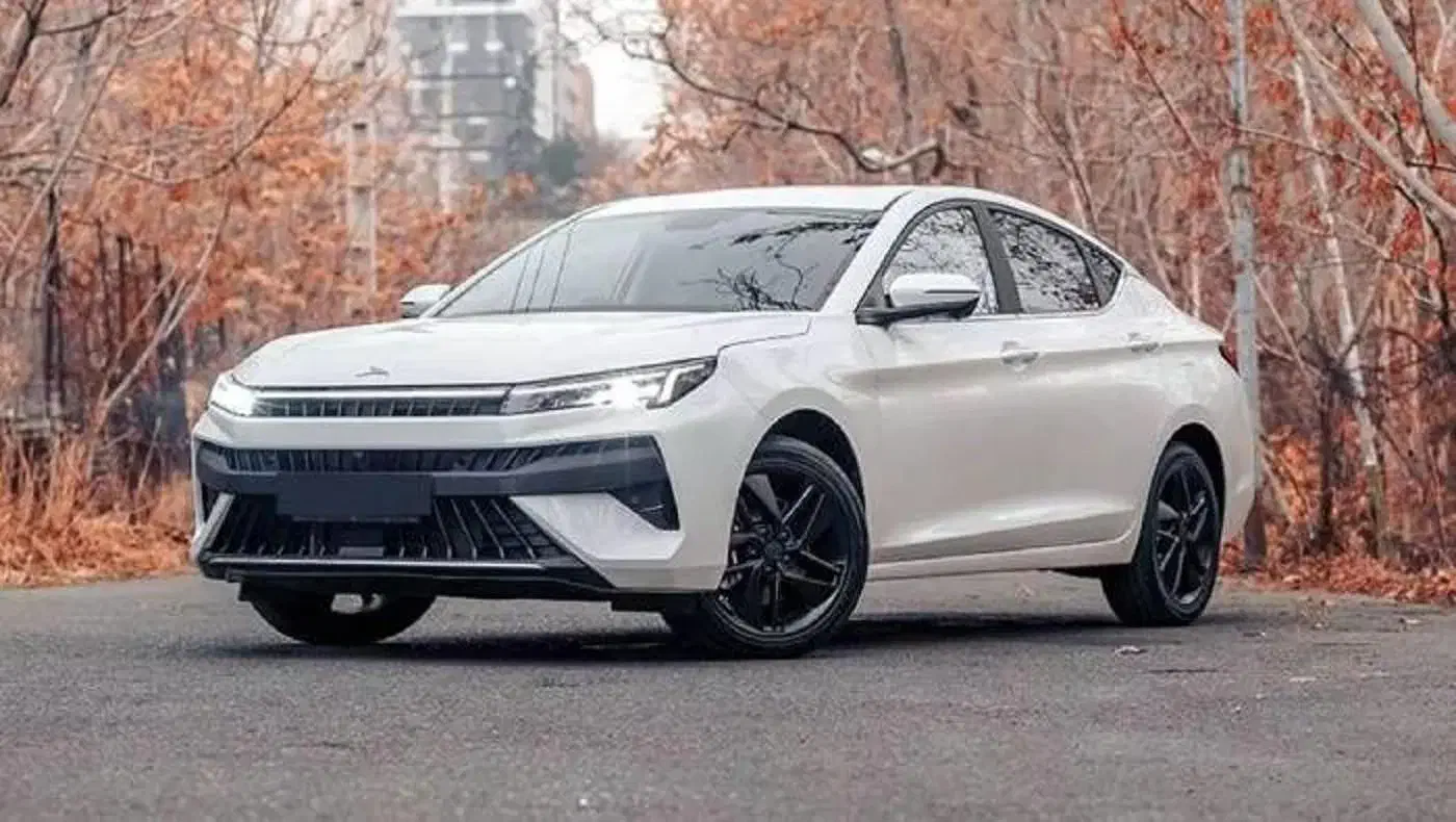 KMC J7 کی ام سی جی 7 صفر 1405 اقساطی|خودرو سواری و وانت|رشت, منظریه|دیوار