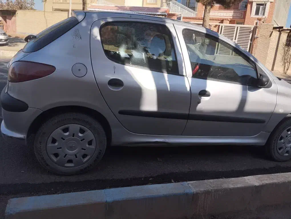 206 مدل 84 تیپ2|خودرو سواری و وانت|نائین, |دیوار