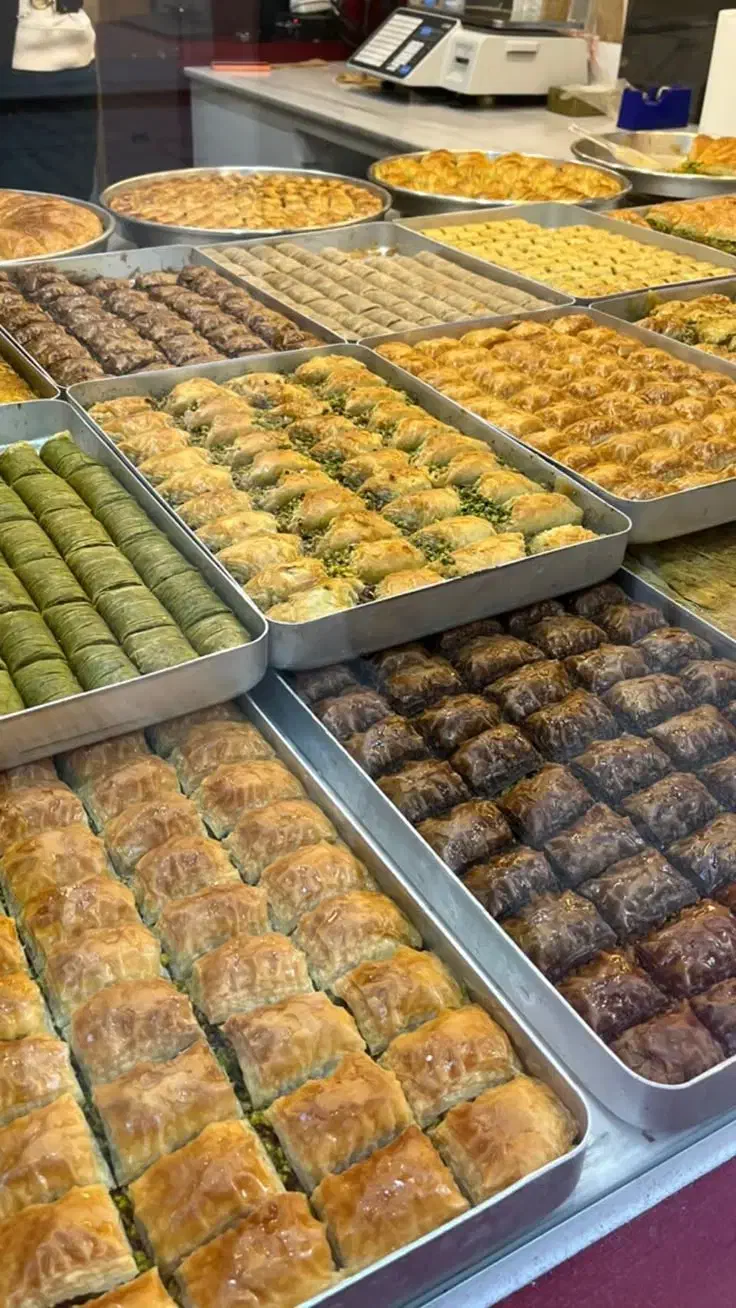 پخش باقلوا|خدمات پذیرایی، مراسم|رباط‌کریم, رباط‌کریم|دیوار