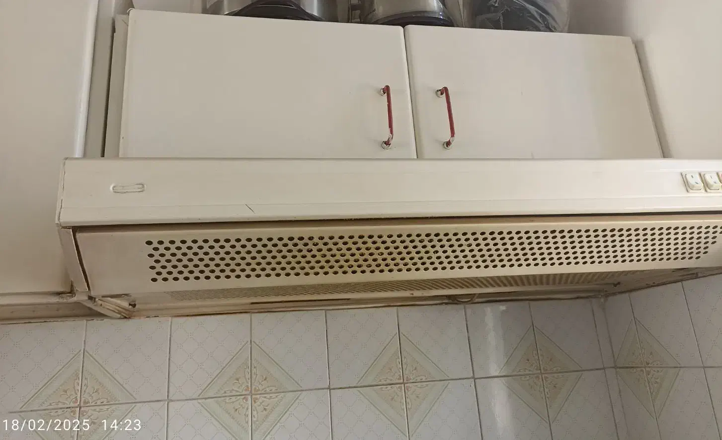 هود سالم|هود|نظرآباد, رسالت|دیوار