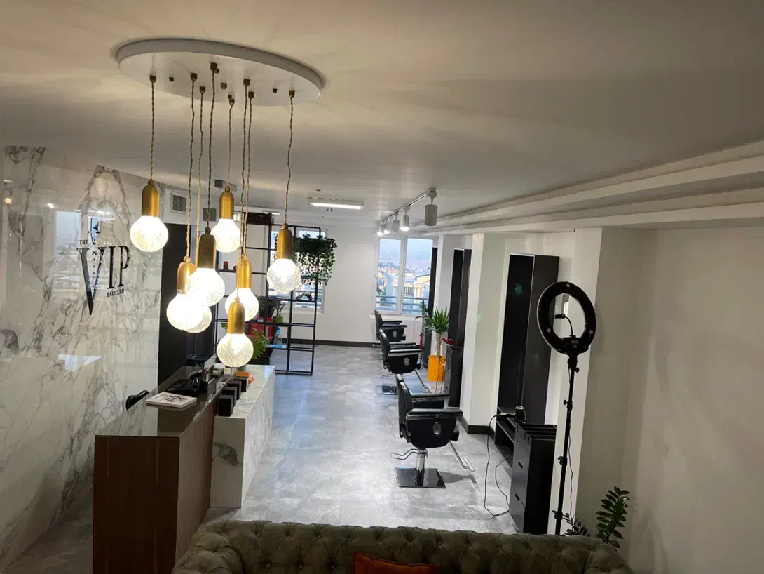 آرایشگر حرفه ایی (آقا)|استخدام درمانی، زیبایی، بهداشتی|تهران, درختی|دیوار