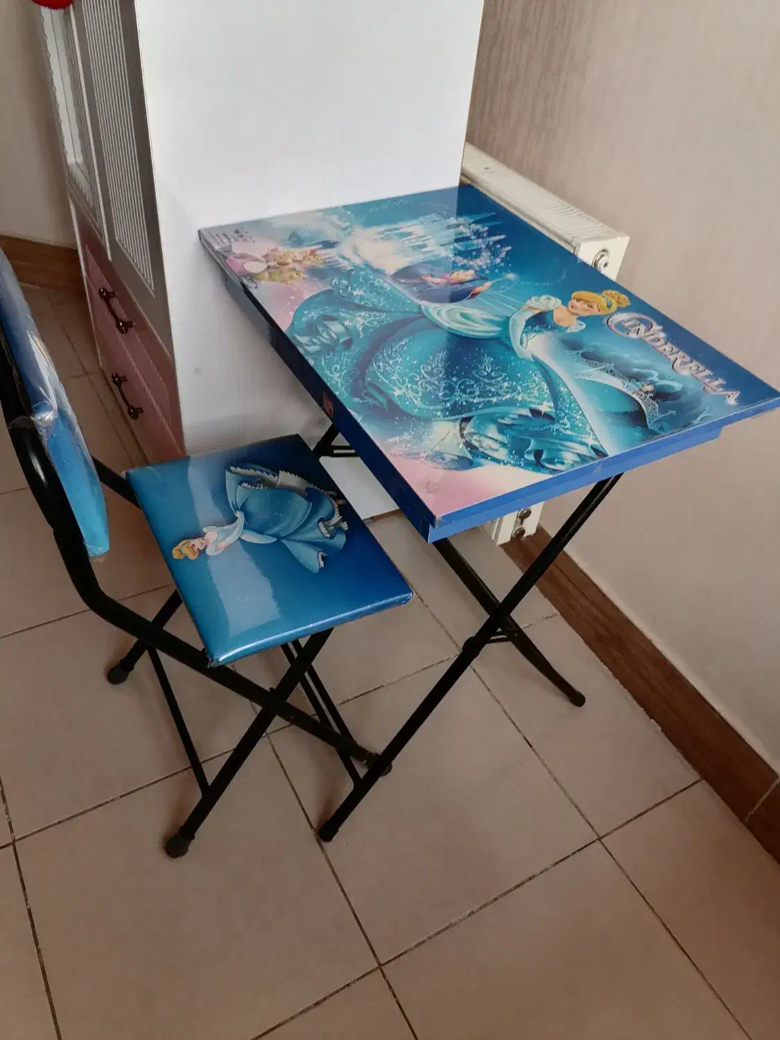 فروش فرش کودک ومیز تحریر|فرش|شیراز, فرهنگیان|دیوار