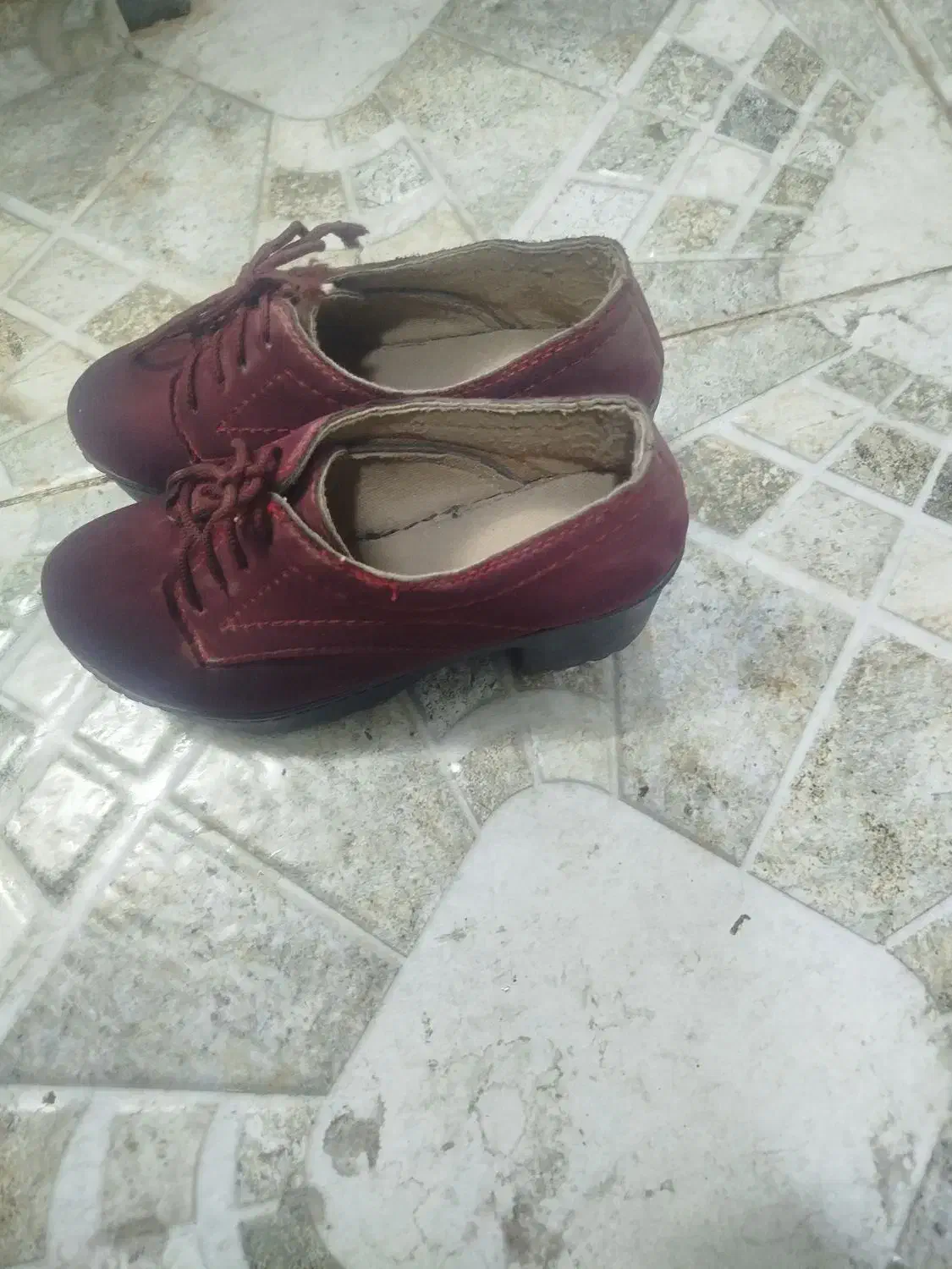 کفش|کیف، کفش، کمربند|یزد, |دیوار