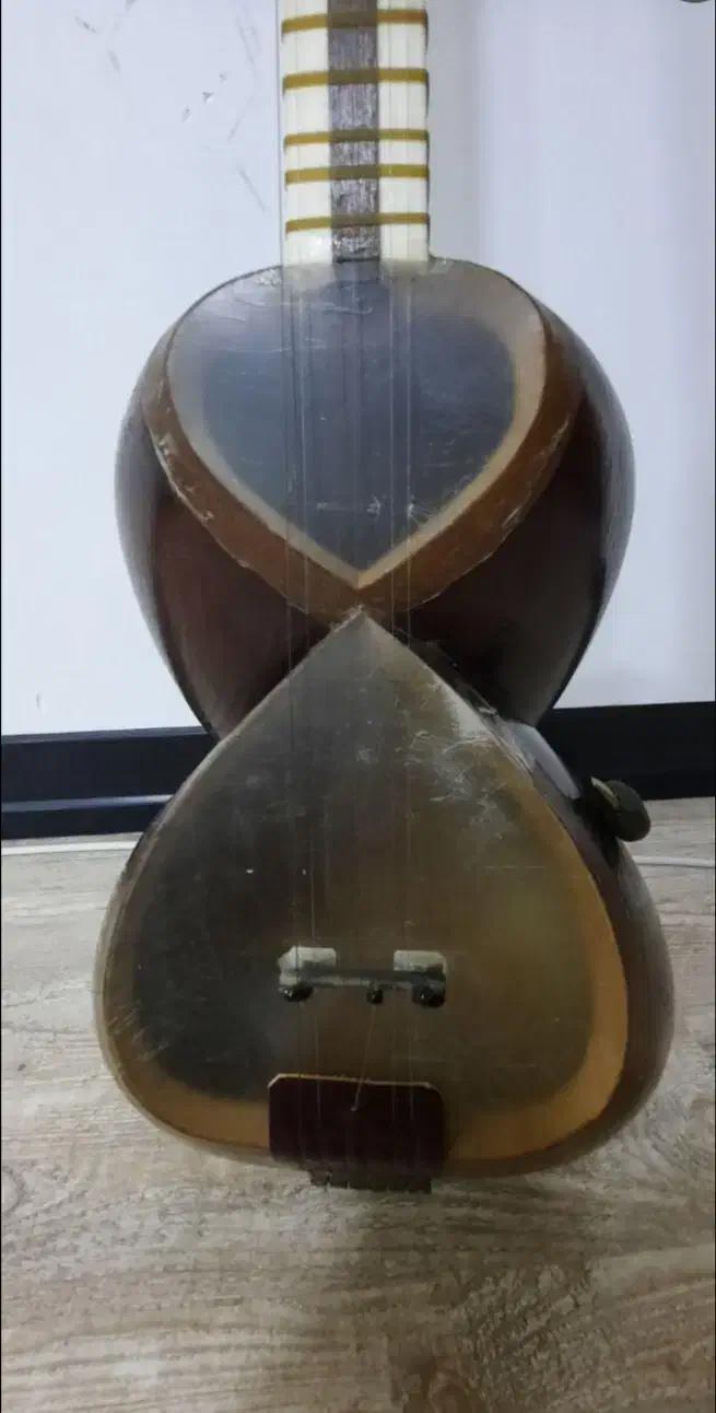 تار لطفی میانه|سازهای سنتی|اندیشه, اندیشه فاز ۳|دیوار