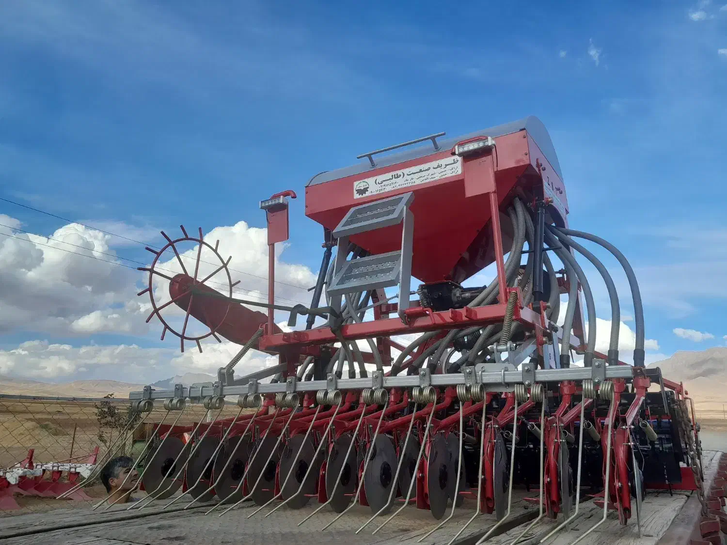 کمبینات پنوماتیک|ماشین‌آلات صنعتی|اراک, |دیوار