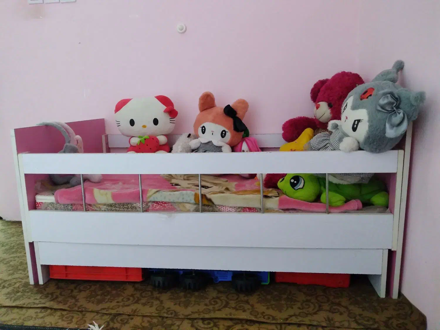 تخت و تاب|اسباب و اثاث بچه|شوشتر, |دیوار