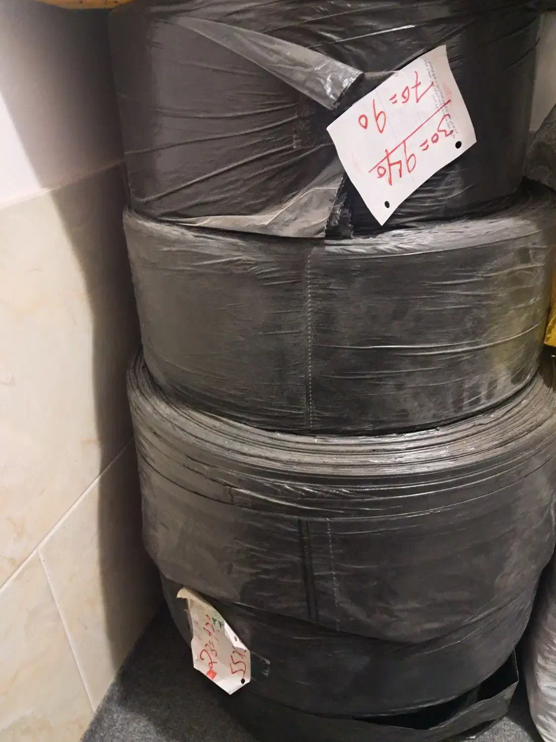 طاقه کیسه زباله|ظروف نگهدارنده، پلاستیکی، یکبارمصرف|زنجان, |دیوار