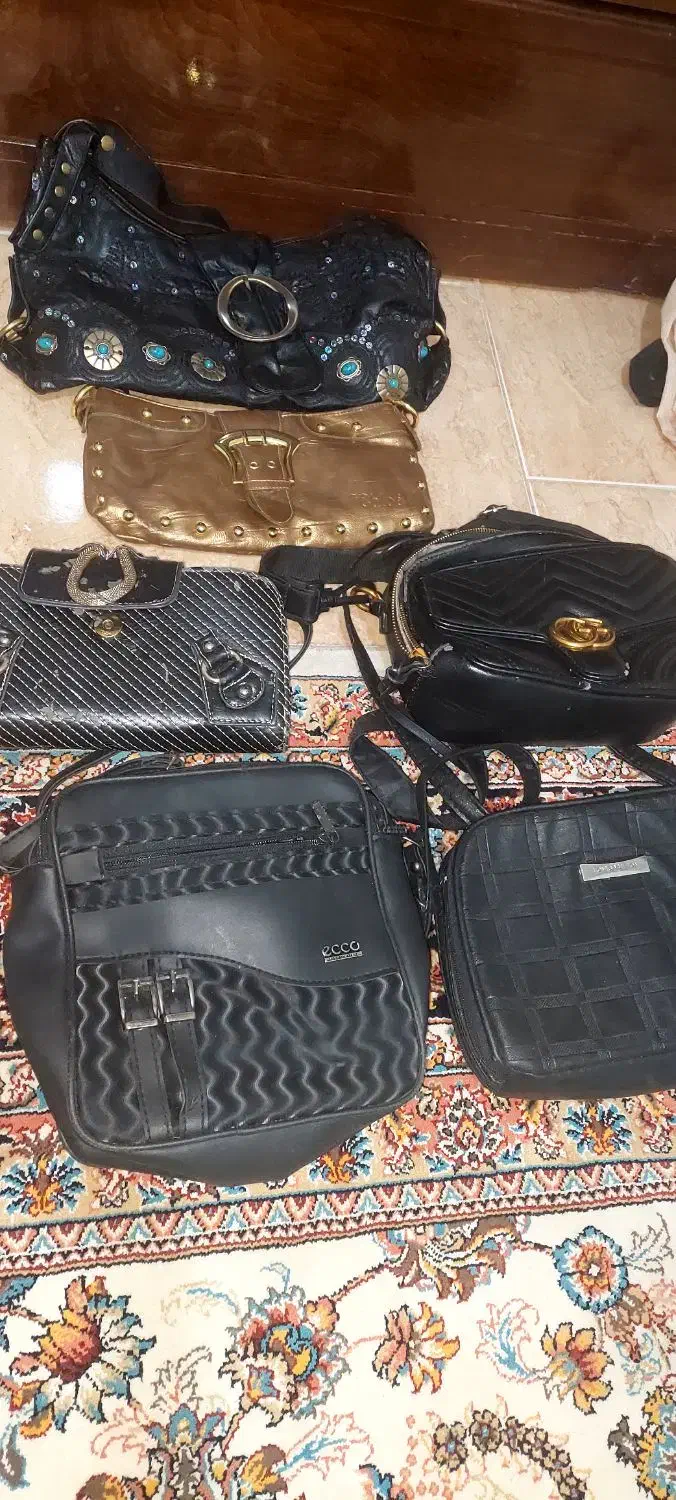 کیف ۵۰ تومن|کیف، کفش، کمربند|ساری, |دیوار