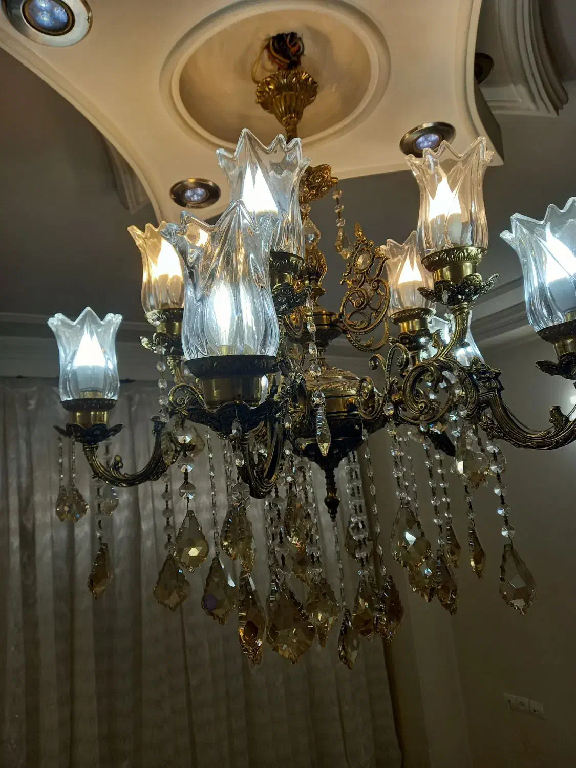 لوستر برنجی ۱۰ شعله|لوستر و چراغ آویز|قرچک, زیبا شهر|دیوار