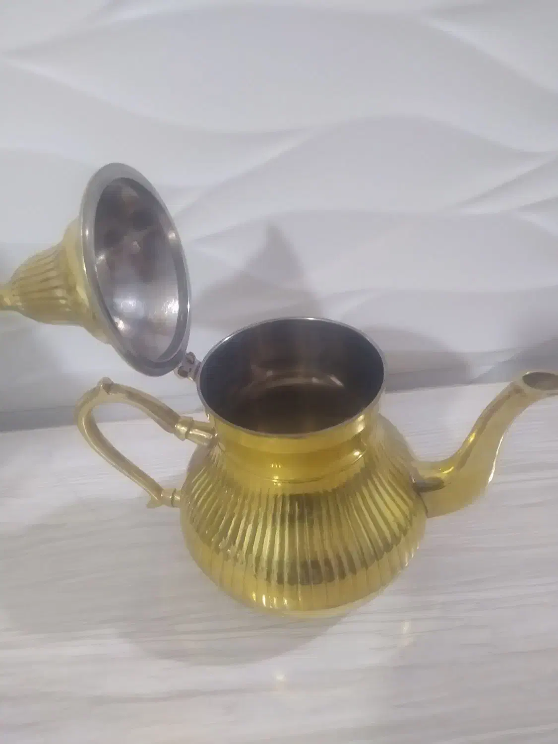 قوری هندی برنجی قدیمی با قیمت مناسب|قوری، کتری، قهوه‌ساز دستی|مرند, |دیوار