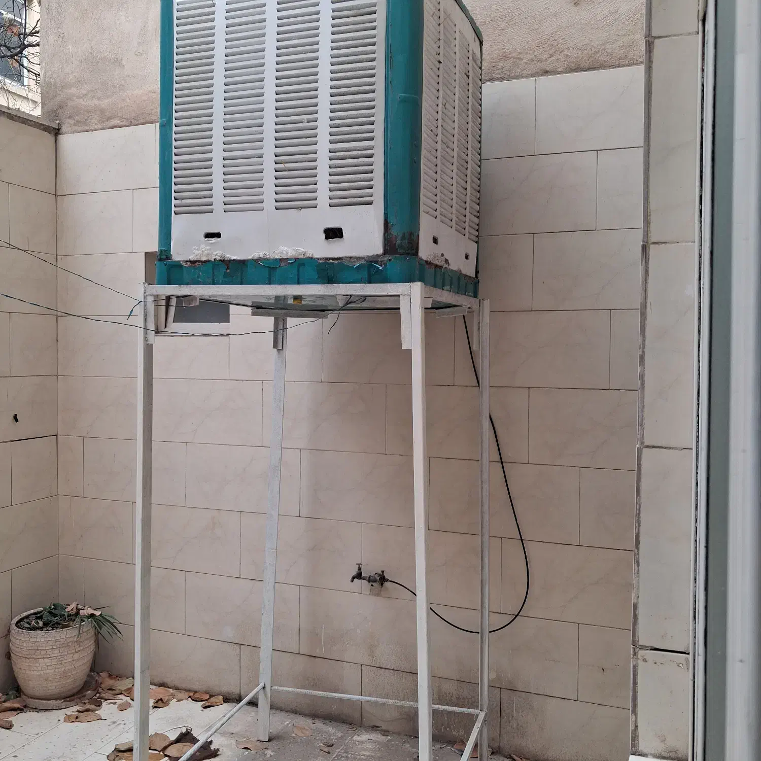 رهن کامل  آپارتمان مسکونی ۸۰ متری