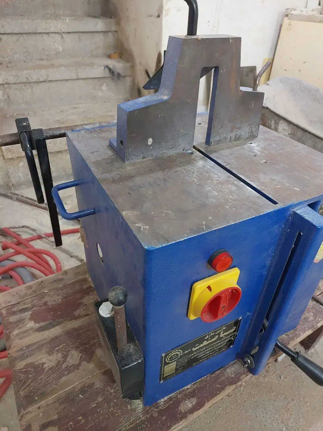 اره آلومینیوم بر (صندوقی) به همراه تیغه نجاری|ابزارآلات|شوشتر, |دیوار