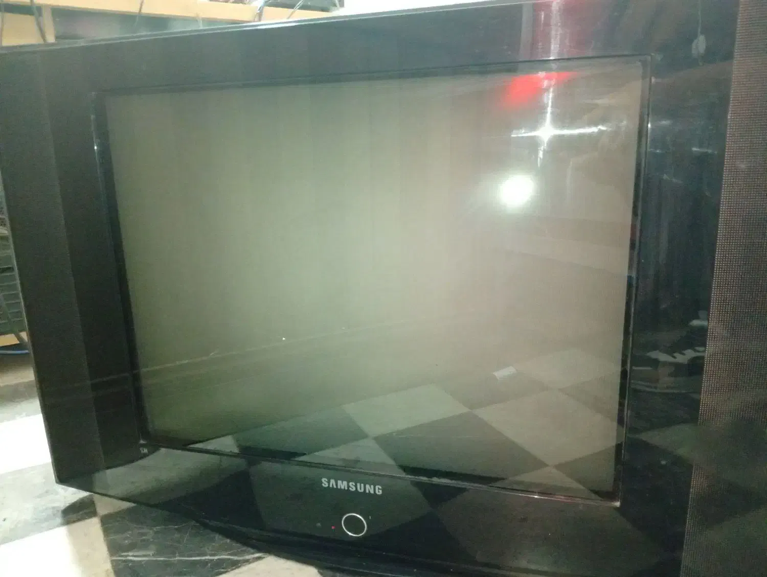 تلویزیون ۳۲اینچ سامسونگ|تلویزیون و پروژکتور|میانه, |دیوار