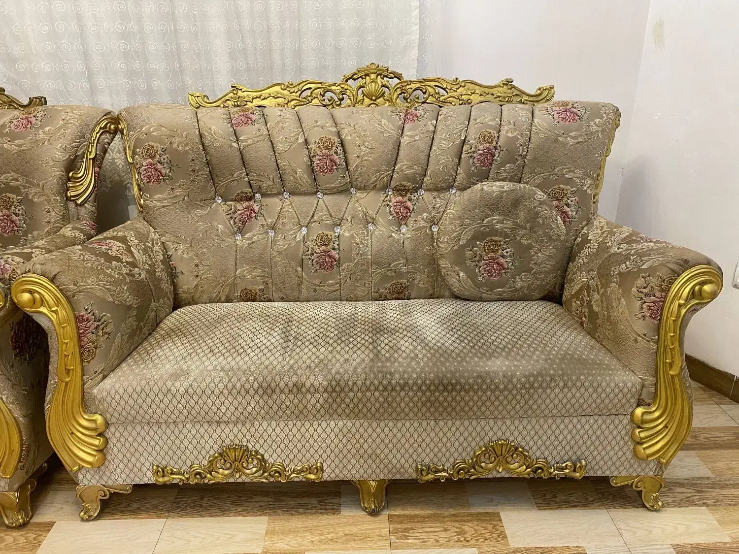 مبل سلطنتی ۸نفره|مبلمان خانگی و میز عسلی|رشت, احمد گوراب|دیوار