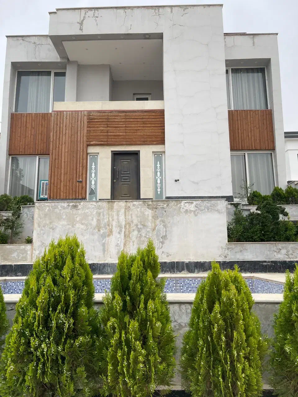 ویلا۵۰۰زمین۲۵۰بناتریبلکس مدرن شیک در*مهرابادخورین*|فروش خانه و ویلا|رودهن, |دیوار