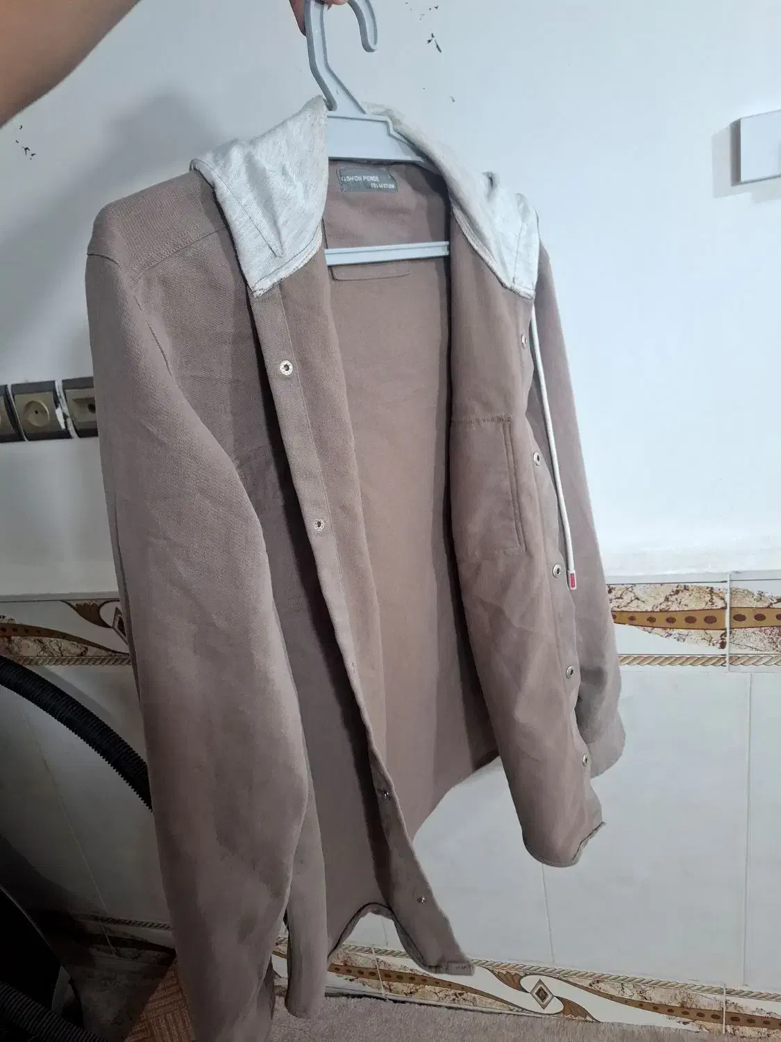 پیراهن ضخیم|لباس|دهدشت, |دیوار