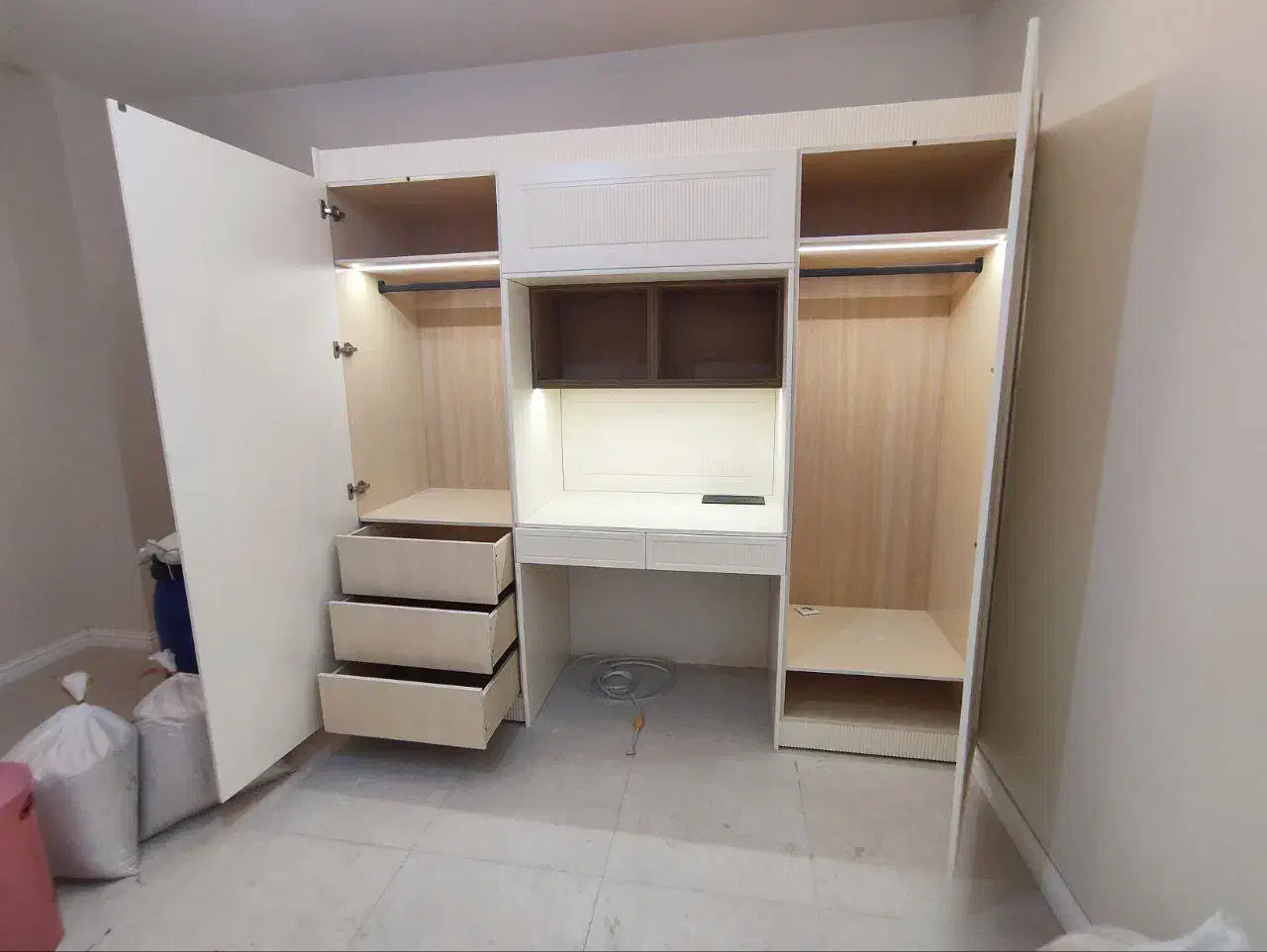 بازسازی صفر تا صد ساختمان (دکوراسیون)|خدمات پیشه و مهارت|قزوین, |دیوار