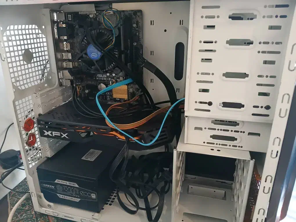 کیس کامپیوتر مناسب بازی و رندر  گیمینگ|رایانه رومیزی|اندیشه, اندیشه فاز ۳|دیوار