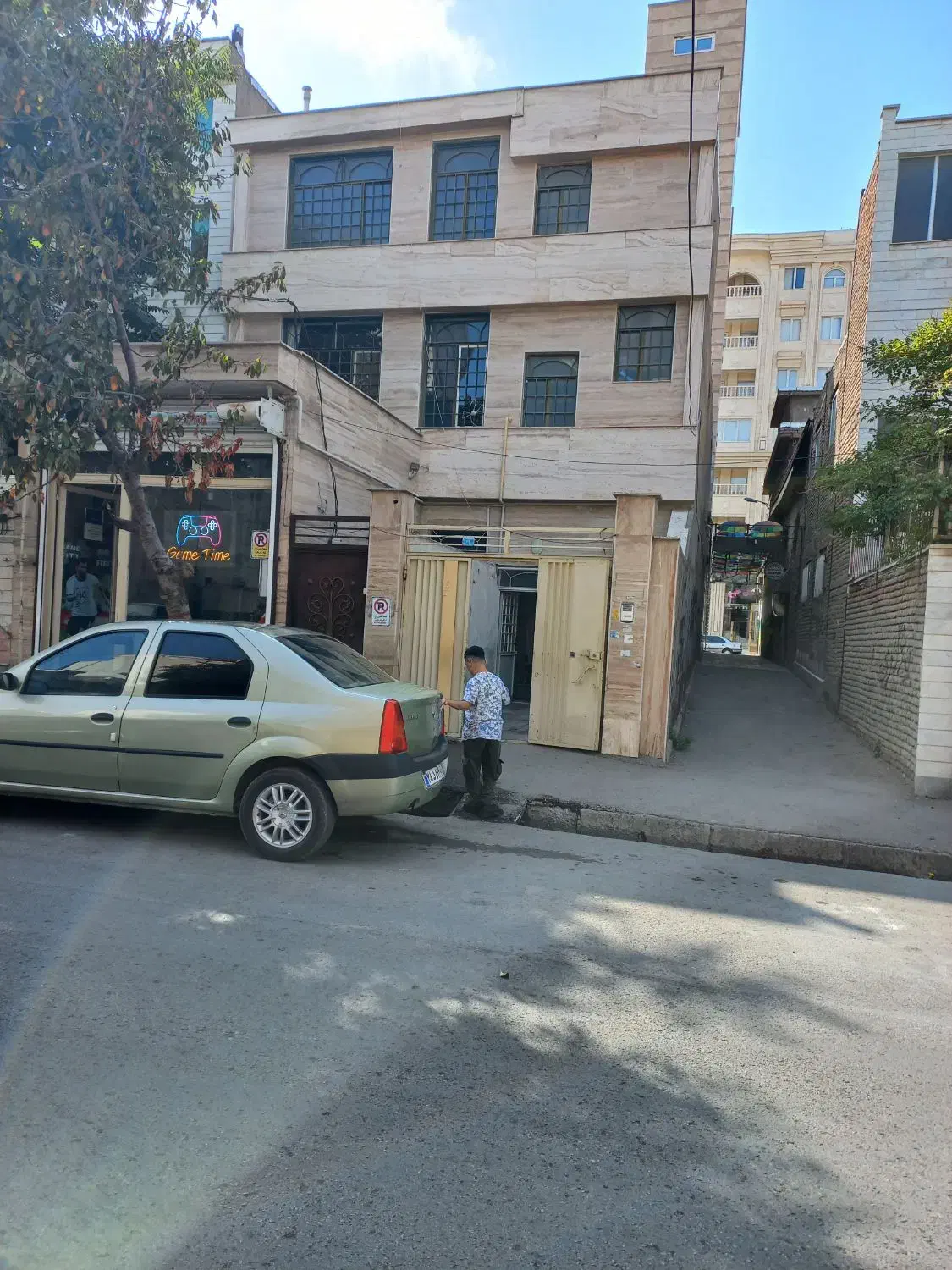 تجاری و مسکونی بر ۸/۵ متر در بهترین نقطه خ فلسطین|فروش خانه و ویلا|اردبیل, |دیوار